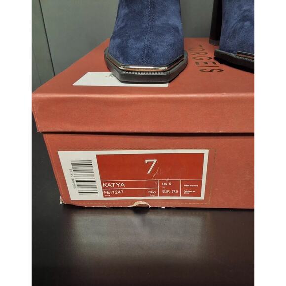 NEW Torgeis Womens Katya Boots Blue Faux Suede Sock Bootie Stacked Heels 7 - Picture 3 of 3